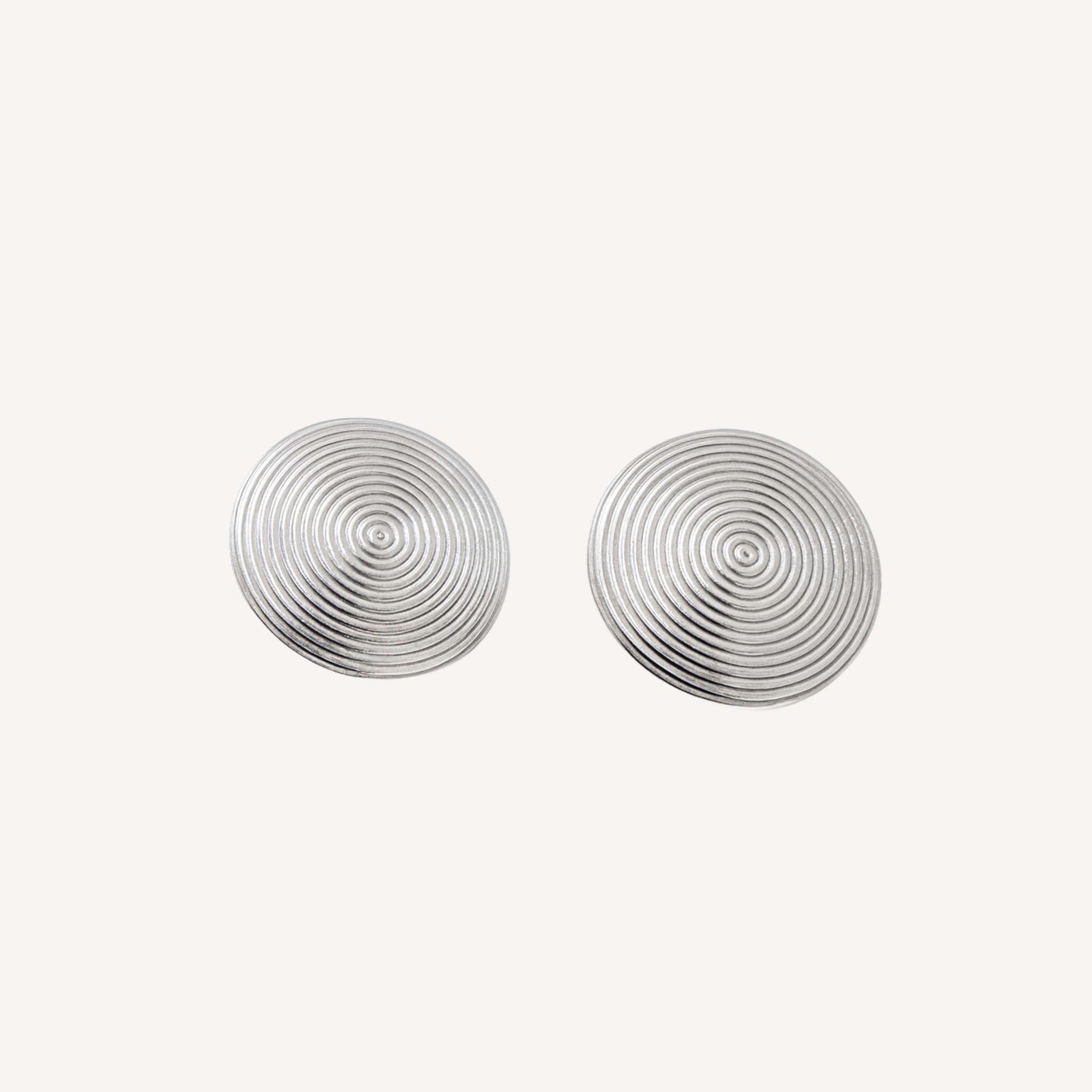 Cercei Soleil, argint 925 sterling cu finisaj de aur 18k, textura radiala – Colectia Elleva