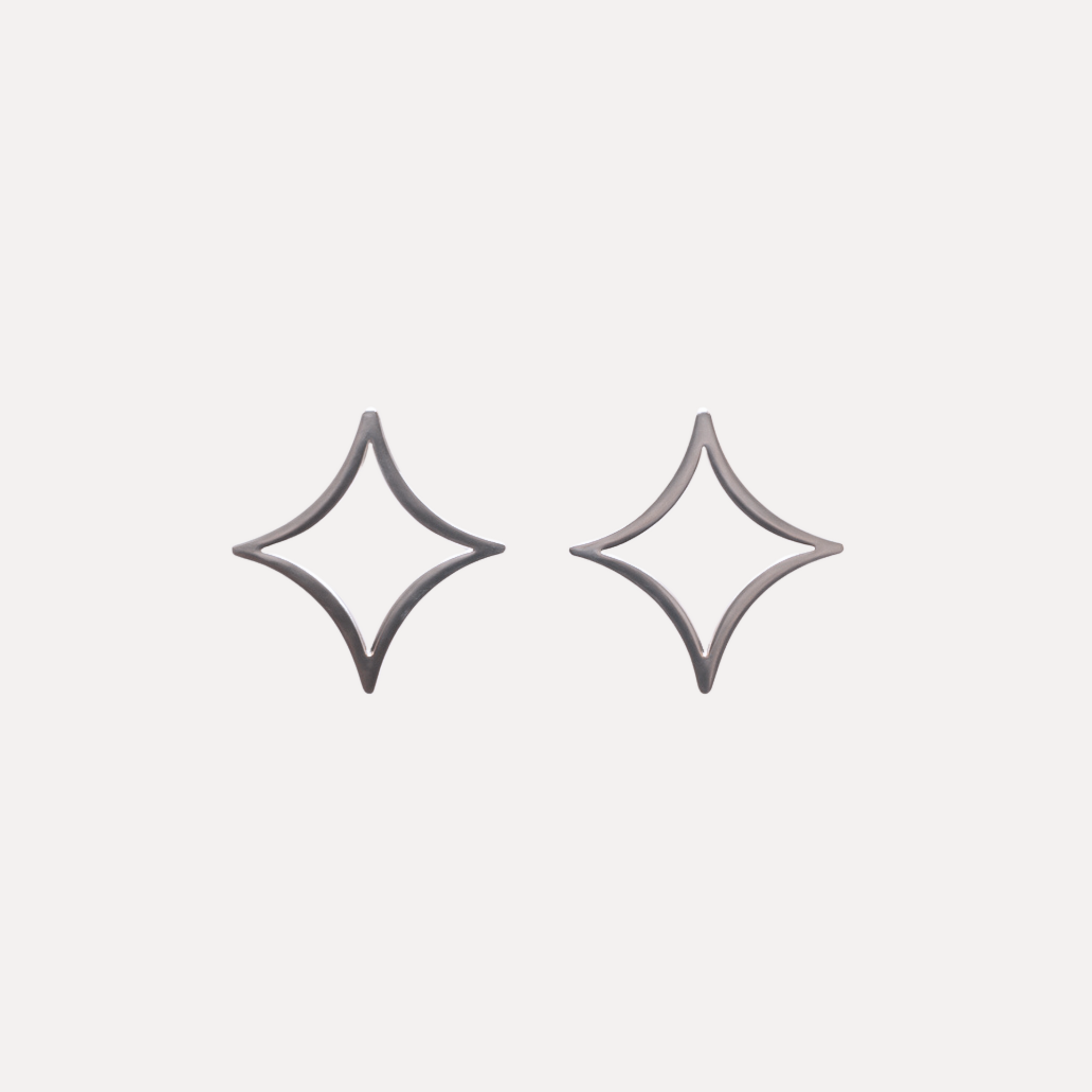 Cercei Sparked, argint 925 sterling cu finisaj de aur 18k, simbol Nestelli reinterpretat – Colectia Elleva